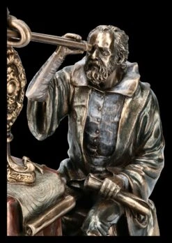 Galileo Galilei Figur Am Teleskop 5 Galileo Galilei Figur Am Teleskop -Veronese 2D FS18509 Galileo Galilei Figur am Teleskop 2 1280x1280