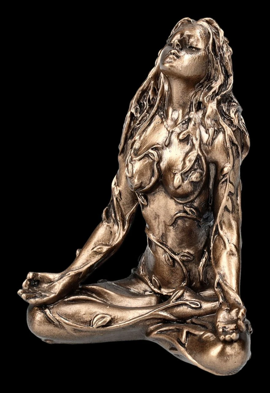 Gaia Figur - Mutter Erde in Lotus Position mini Gaia Figur - Mutter Erde In Lotus Position Mini -Veronese 2D FS25089 Gaia Figur Mutter Erde in Lotus Position