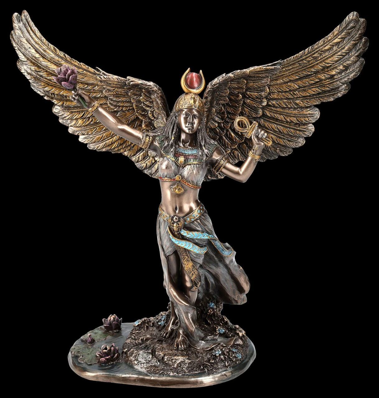 Isis Figur an Teich mit ausgebreiteten Schwingen Isis Figur An Teich Mit Ausgebreiteten Schwingen -Veronese 2D FS25090 ISIS Figur an Teich mit ausgebreiteten