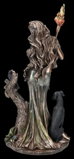 Hekate Figur Mit Fackel, Hund Und Rabe 4 Hekate Figur Mit Fackel, Hund Und Rabe -Veronese 2D FS25094 Hekate Figur mit Fackel Hund und Rabe 4 1280x1280