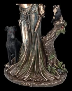 Hekate Figur Mit Fackel, Hund Und Rabe 7 Hekate Figur Mit Fackel, Hund Und Rabe -Veronese 2D FS25094 Hekate Figur mit Fackel Hund und Rabe 9 1280x1280