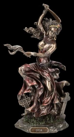 Oya Figur - Yoruba Göttin Des Windes