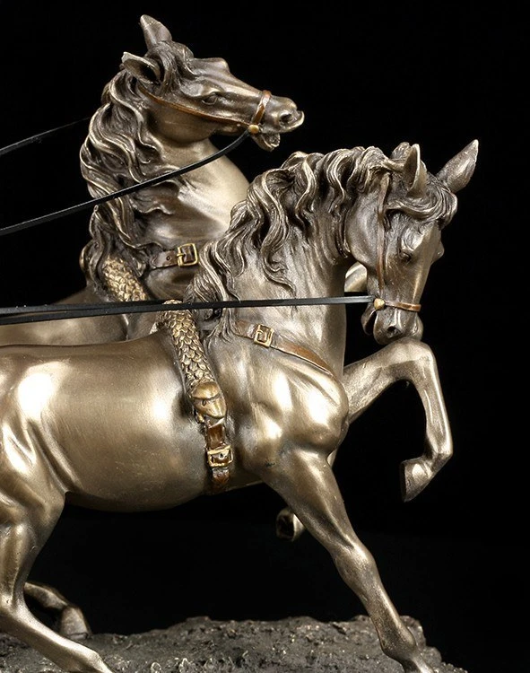 Nike Figur im Streitwagen mit Trompete Nike Figur Im Streitwagen Mit Trompete -Veronese