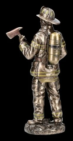 Feuerwehrmann Figur Mit Axt Und Sauerstoffflasche -Veronese FS12351 Feuerwehrmann Figur mit Axt und Sauerstoffflasche 5 1280x1280