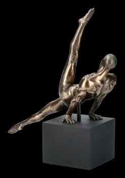 Männliche Akt Figur - Turnübung Auf Monolith 4 Männliche Akt Figur - Turnübung Auf Monolith -Veronese FS16491 Maennliche Akt Figur Turnuebung auf Monolith 6 1280x1280