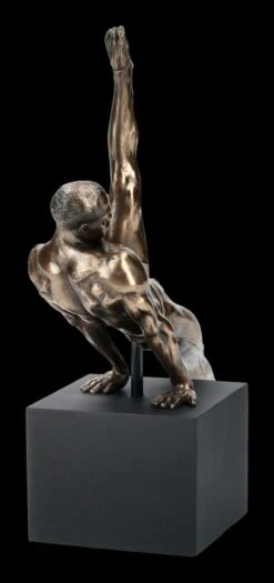 Männliche Akt Figur - Turnübung Auf Monolith 5 Männliche Akt Figur - Turnübung Auf Monolith -Veronese FS16491 Maennliche Akt Figur Turnuebung auf Monolith 8 1280x1280