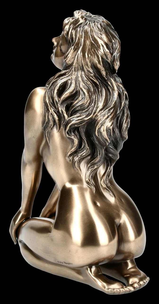 Weibliche Akt Figur mit Händen auf Beinen - groß Weibliche Akt Figur Mit Händen Auf Beinen - Groß -Veronese FS16495 Weibliche Akt Figur mit Haenden auf Beinen