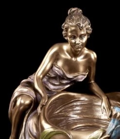 Jugendstil Schale - Frau Sitzt An Wanne -Veronese Schale Frau 658b6c1c4c5085 1280x1280