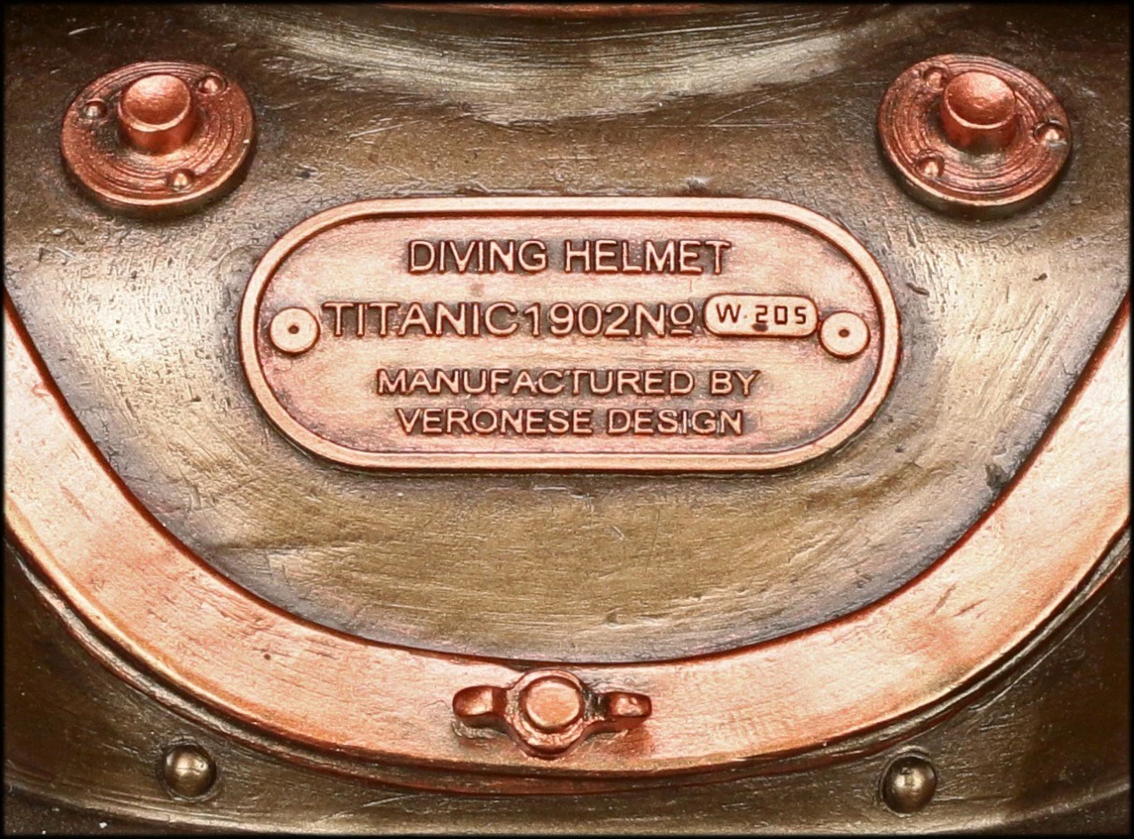 Tischuhr - Steampunk Taucherhelm Tischuhr - Steampunk Taucherhelm -Veronese Tischuhr Steampunk Taucherhelm