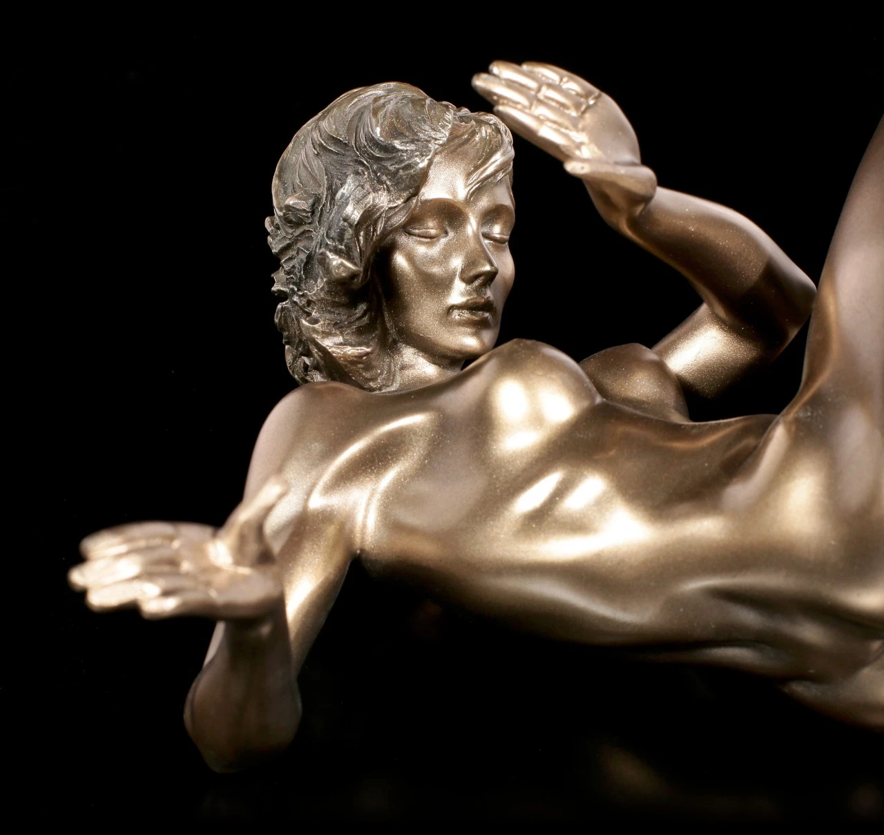 Weibliche Akt Figur - Am Boden liegend Weibliche Akt Figur - Am Boden Liegend -Veronese Weibliche Akt Figur Am Boden Liegend