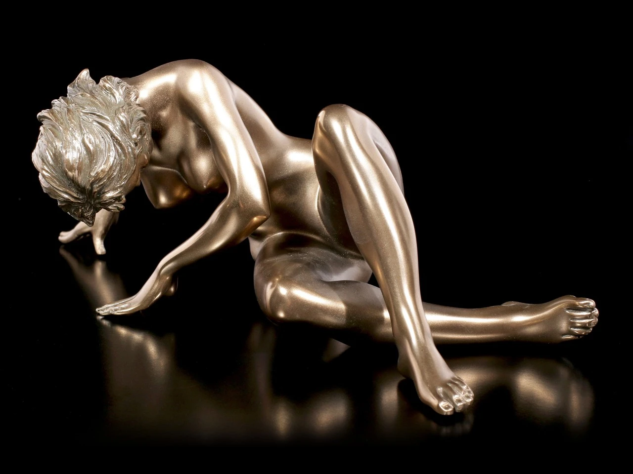 Weibliche Akt Figur - Am Boden liegend Weibliche Akt Figur - Am Boden Liegend -Veronese Weibliche Akt Figur Am Boden